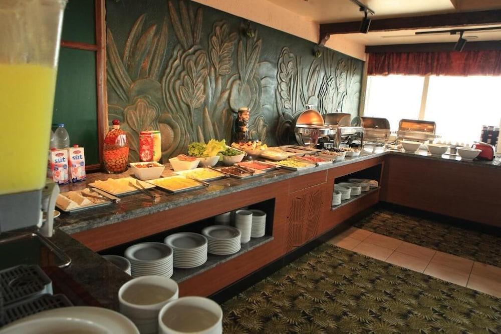 restaurant-cafeteria