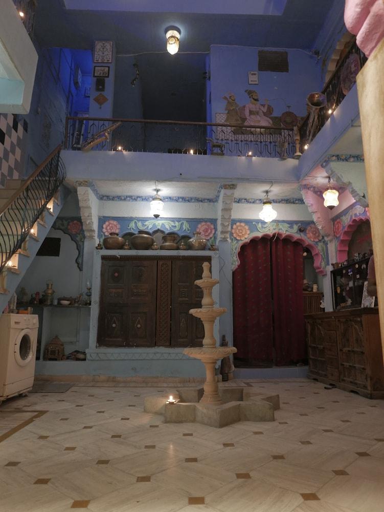 lobby