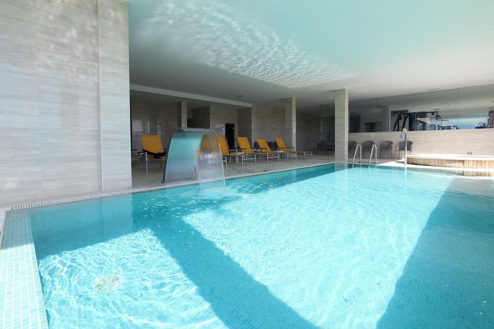 swimming pool spa