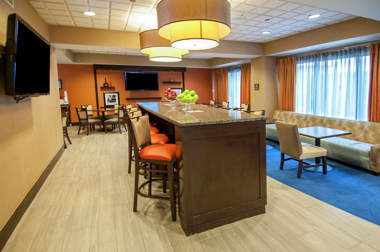 restaurant cafeteria