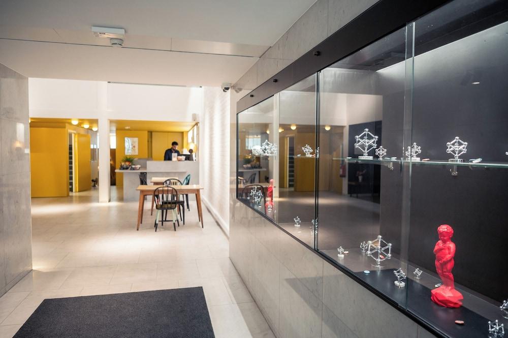 lobby