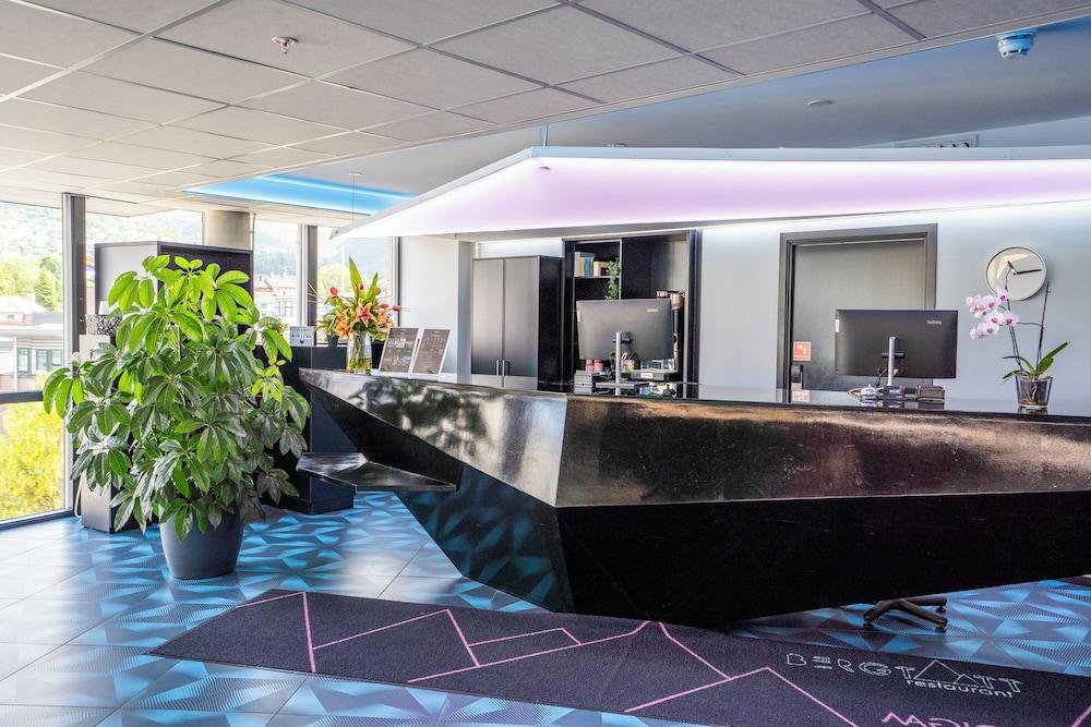 lobby
