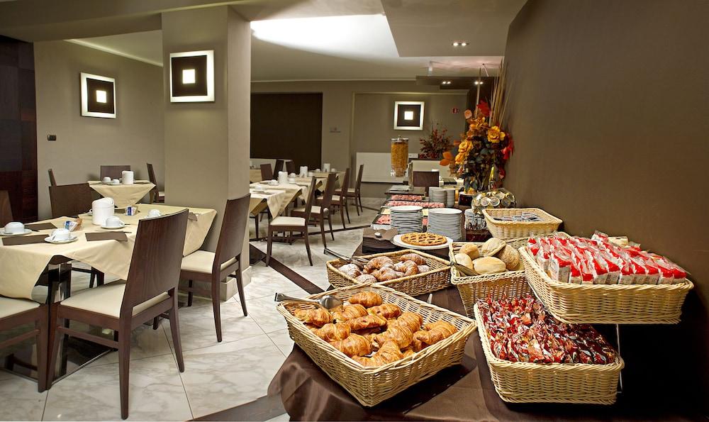 restaurant-cafeteria