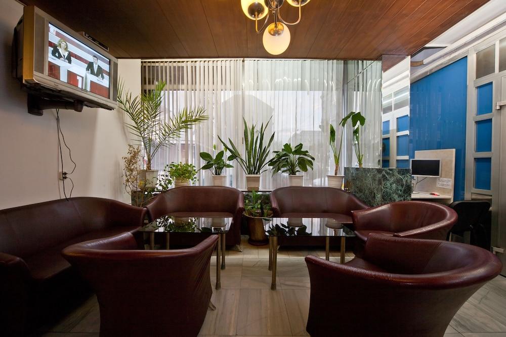 restaurant-cafeteria