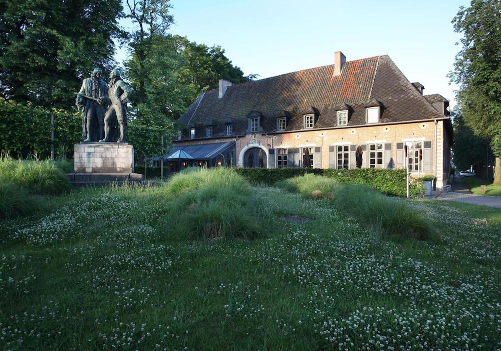 surroundings