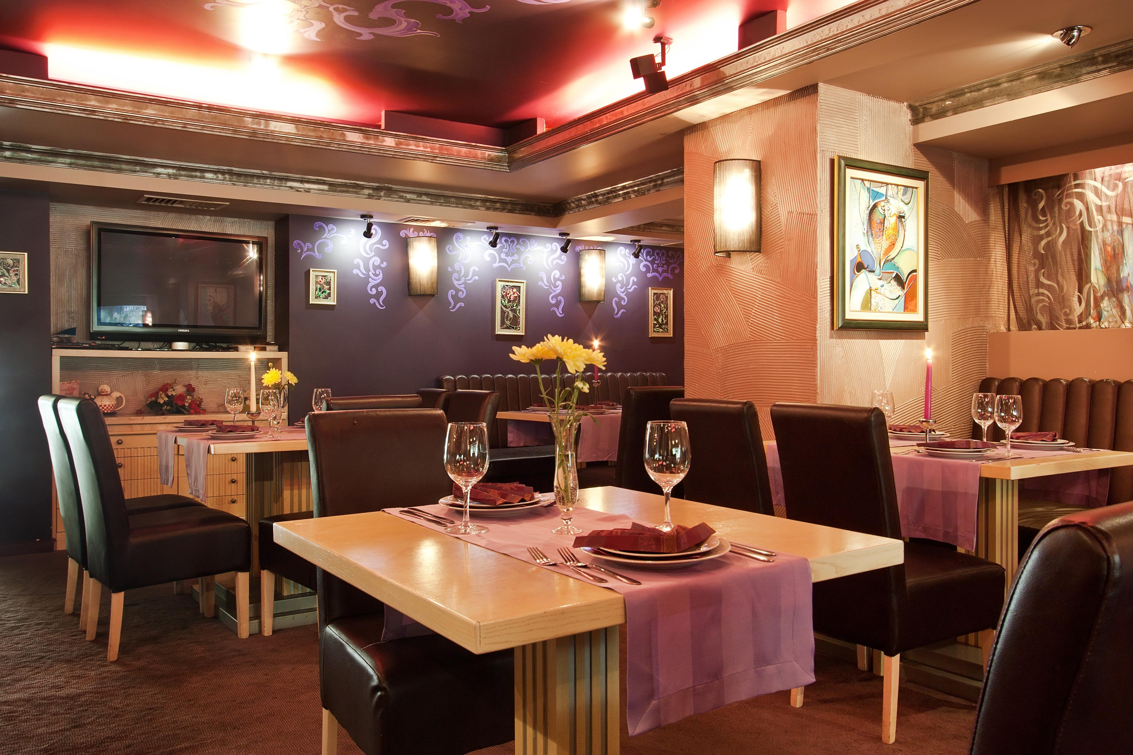 restaurant cafeteria