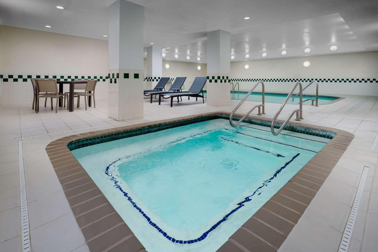 swimming pool spa