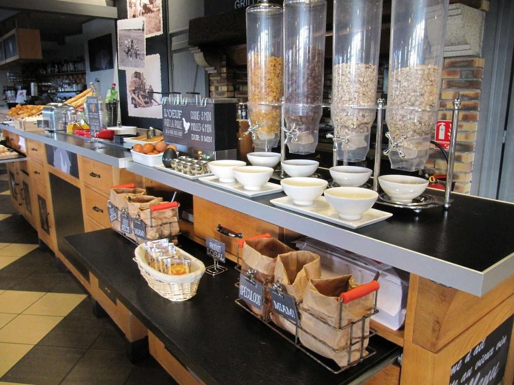 restaurant-cafeteria