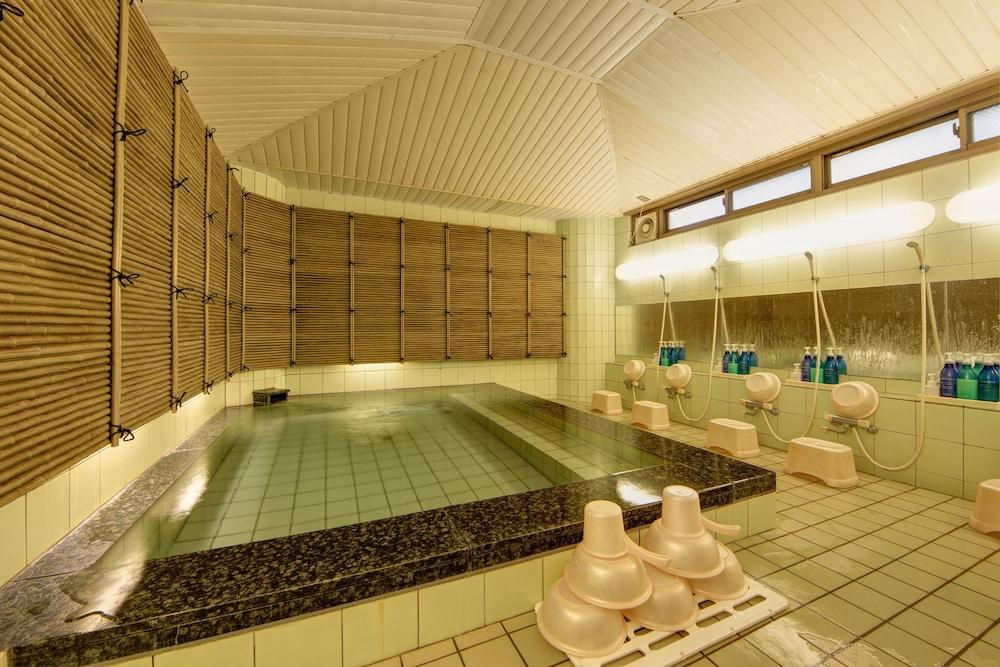 swimming pool spa