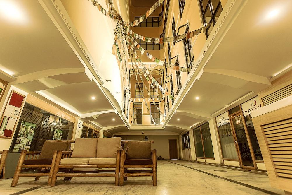lounge
