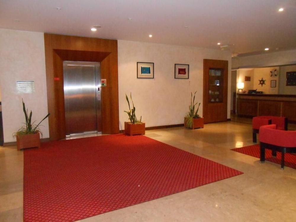 lobby