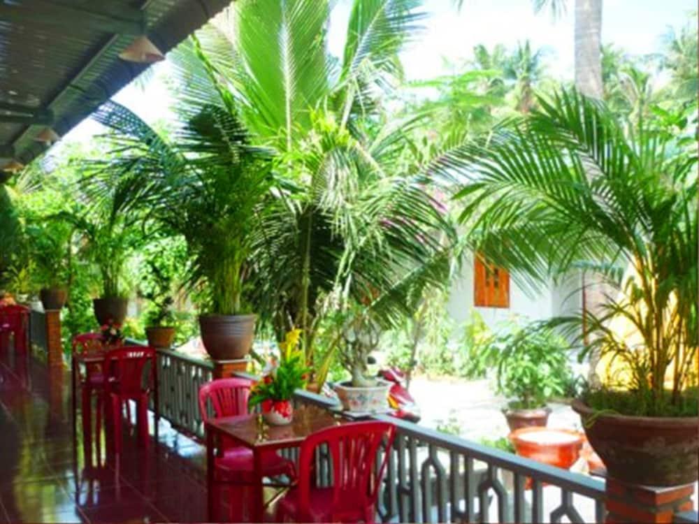 surroundings