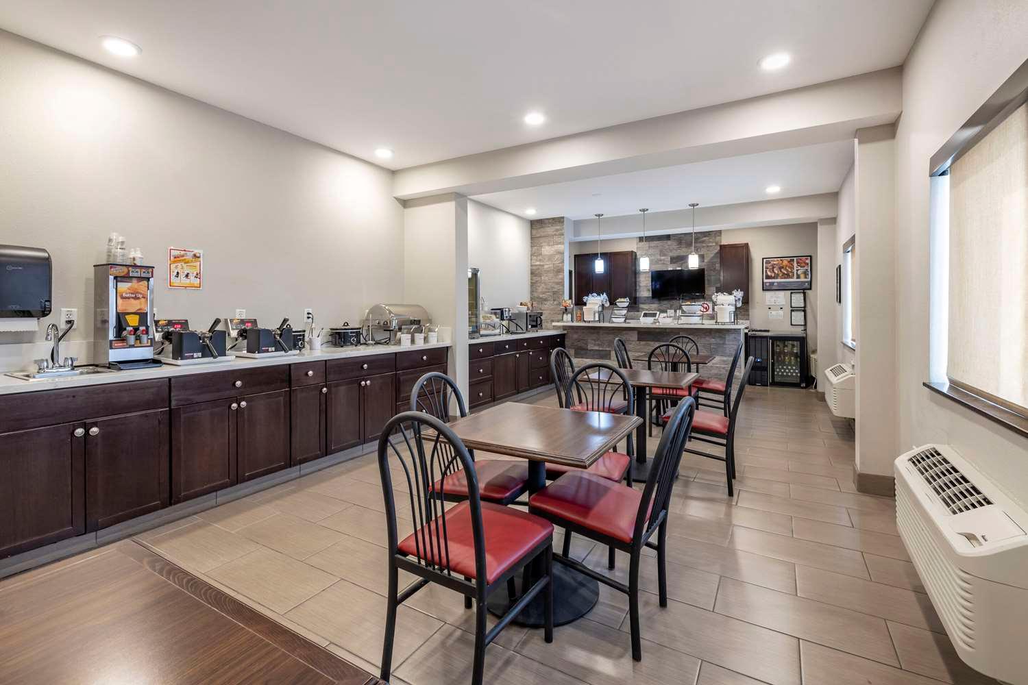 restaurant cafeteria