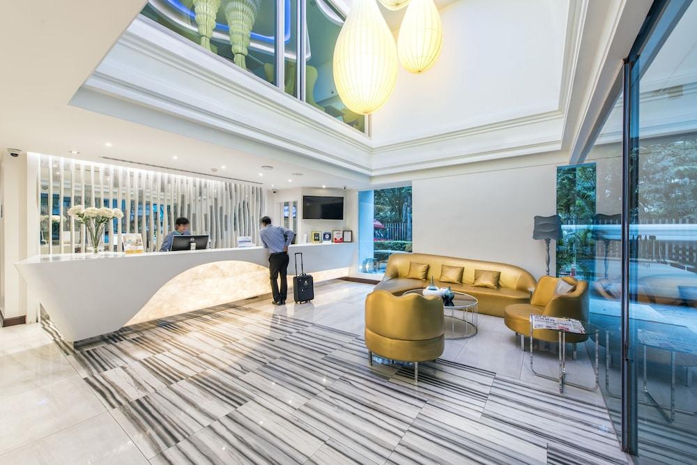 lobby