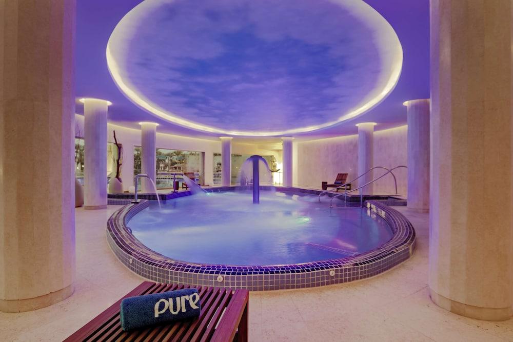 swimming pool spa