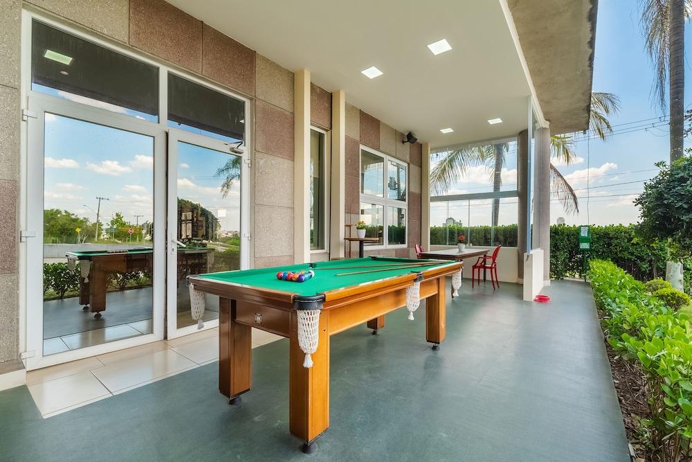 swimming pool spa