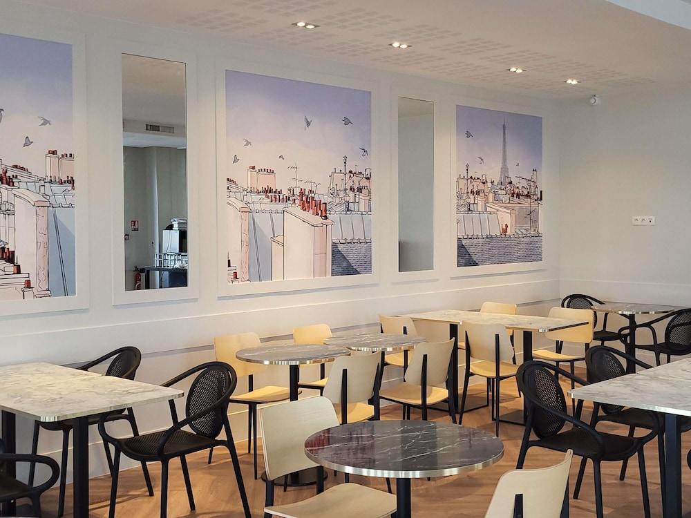 restaurant cafeteria