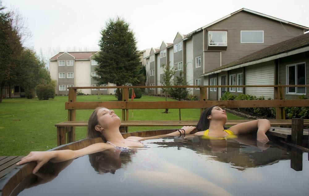 swimming pool spa