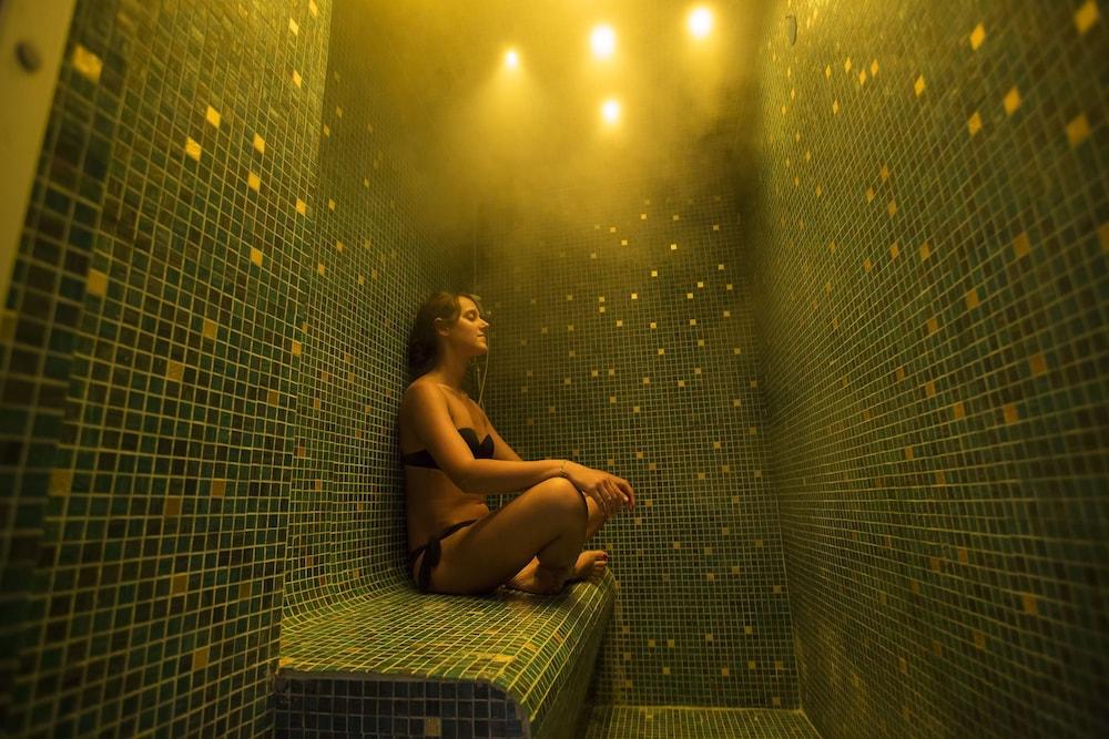 swimming pool spa