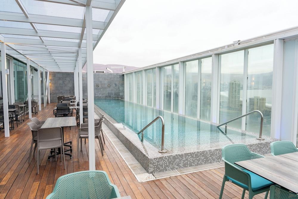 swimming pool spa