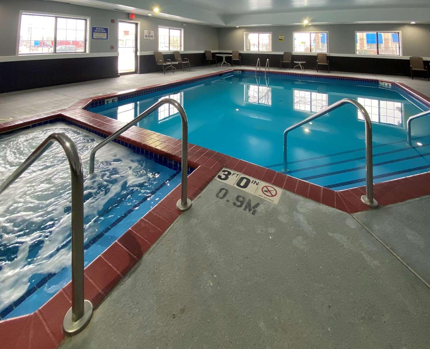 swimming pool spa