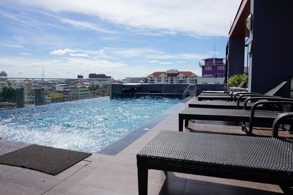 swimming pool spa