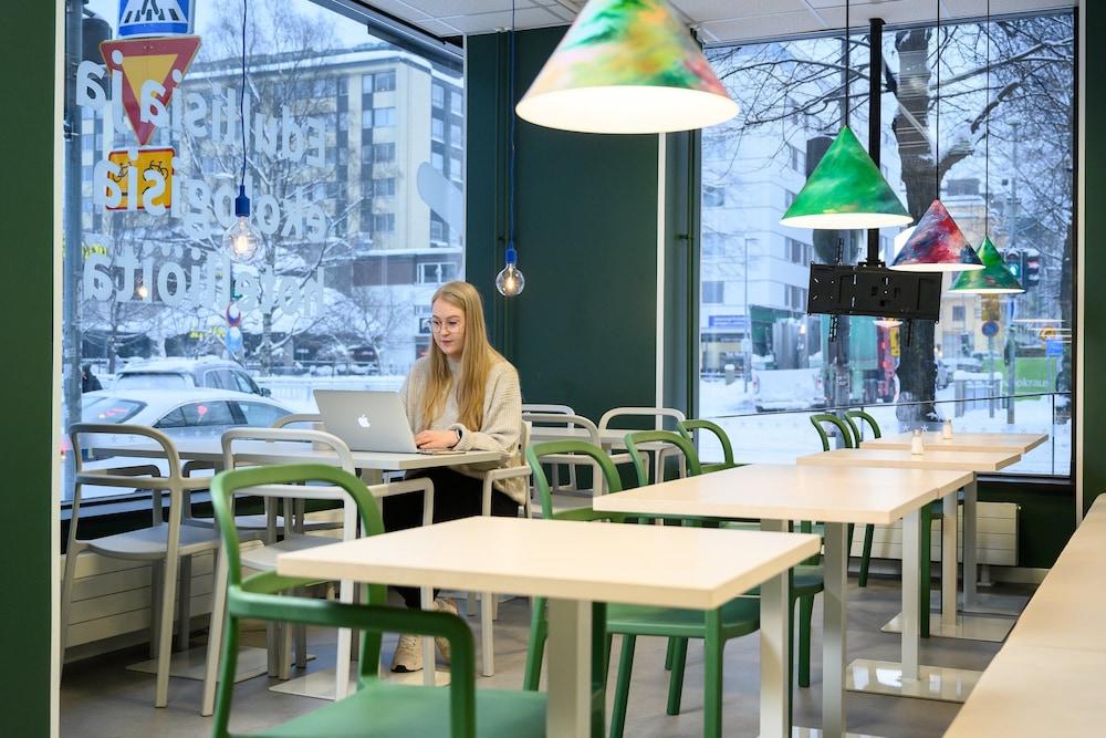 restaurant cafeteria
