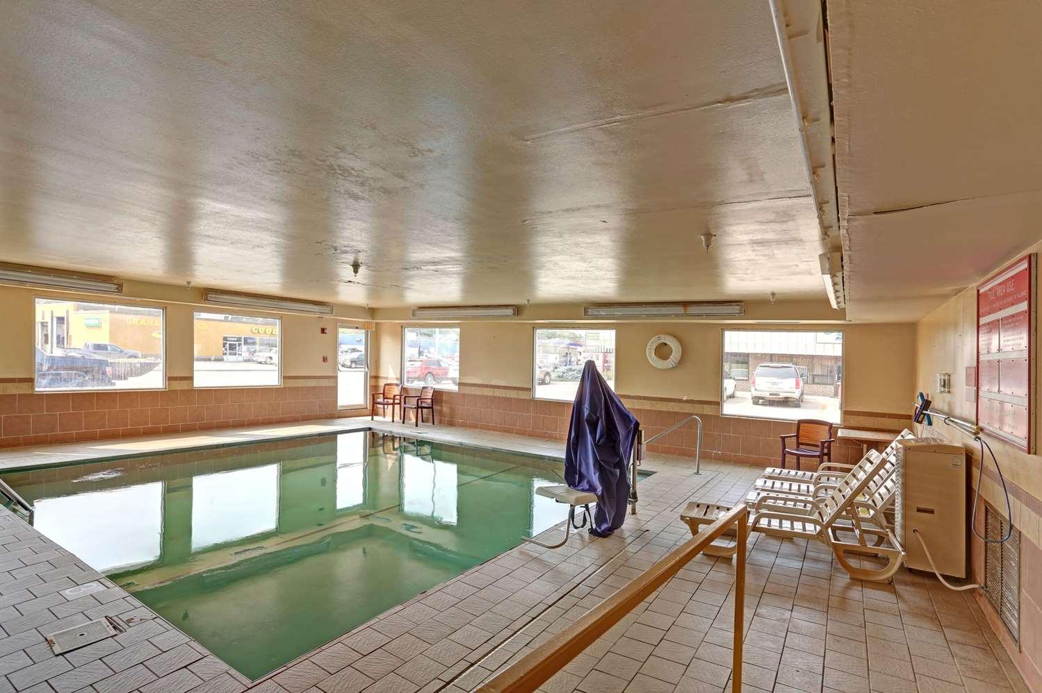 swimming pool spa