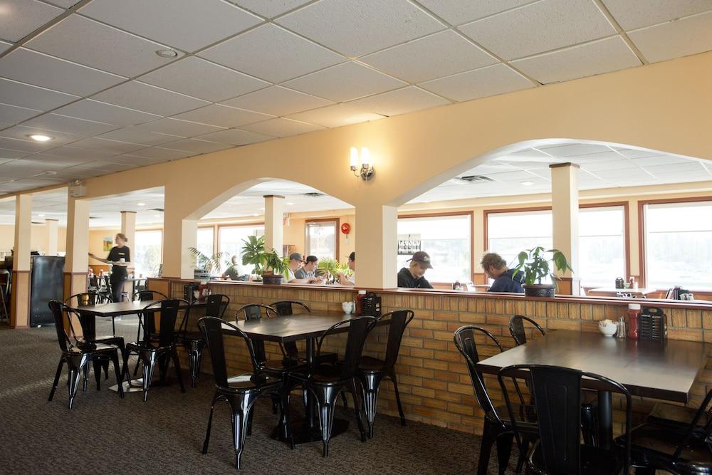 restaurant cafeteria