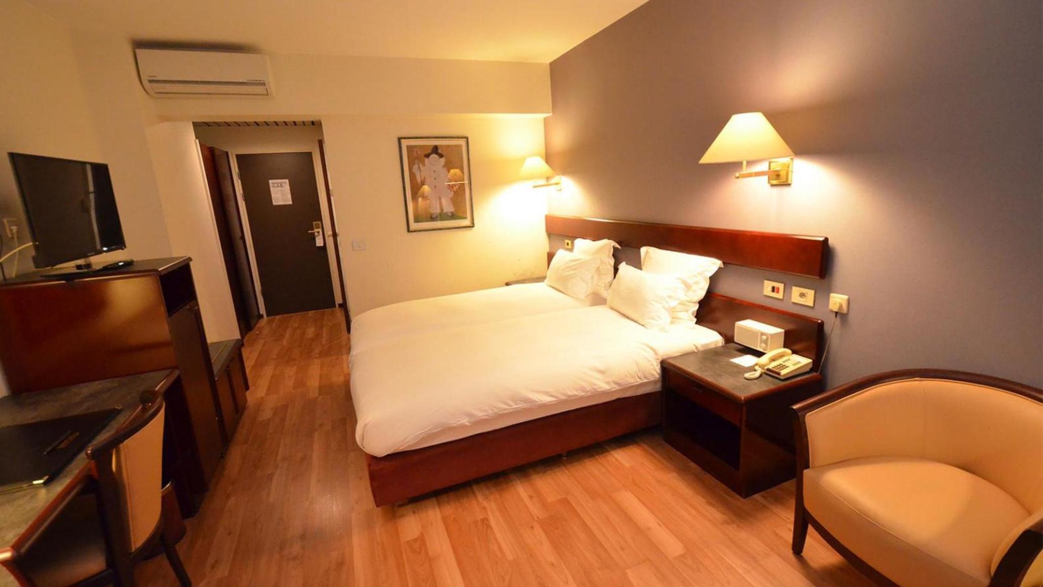 rooms