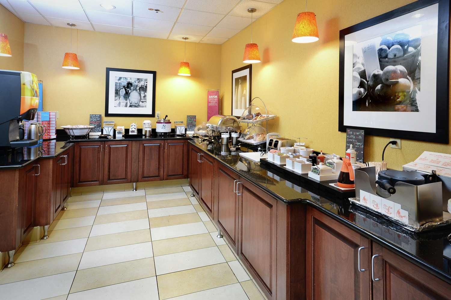 restaurant cafeteria