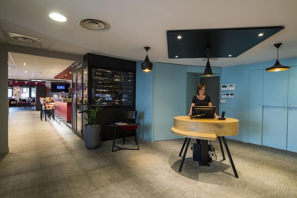 restaurant-cafeteria