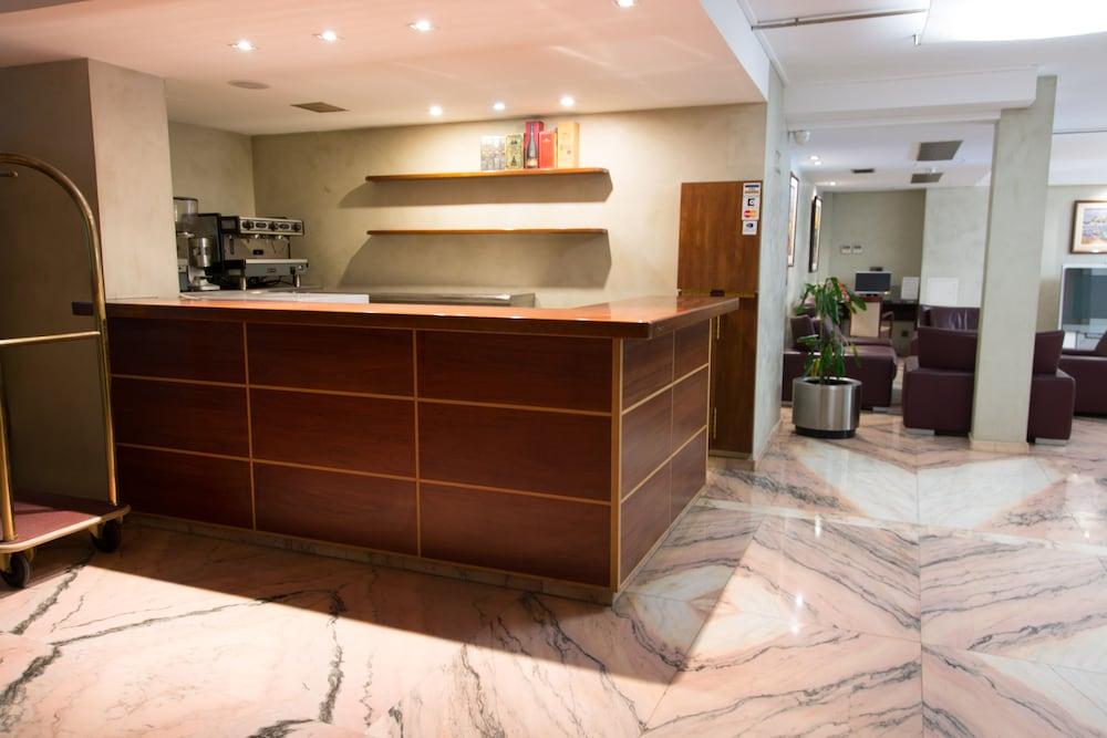 lobby