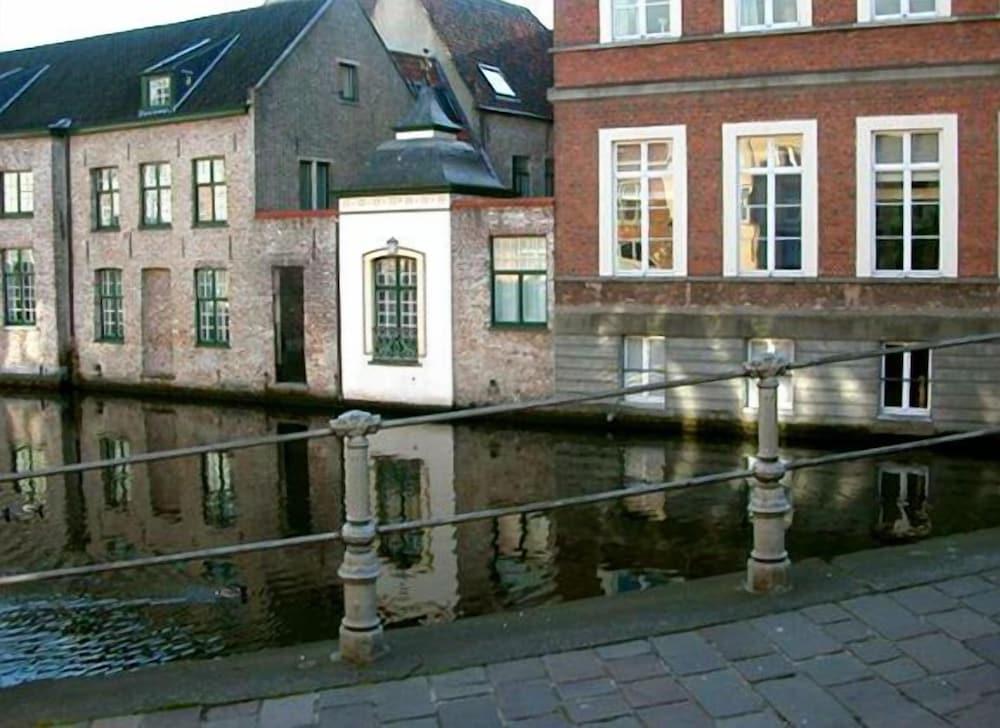 surroundings
