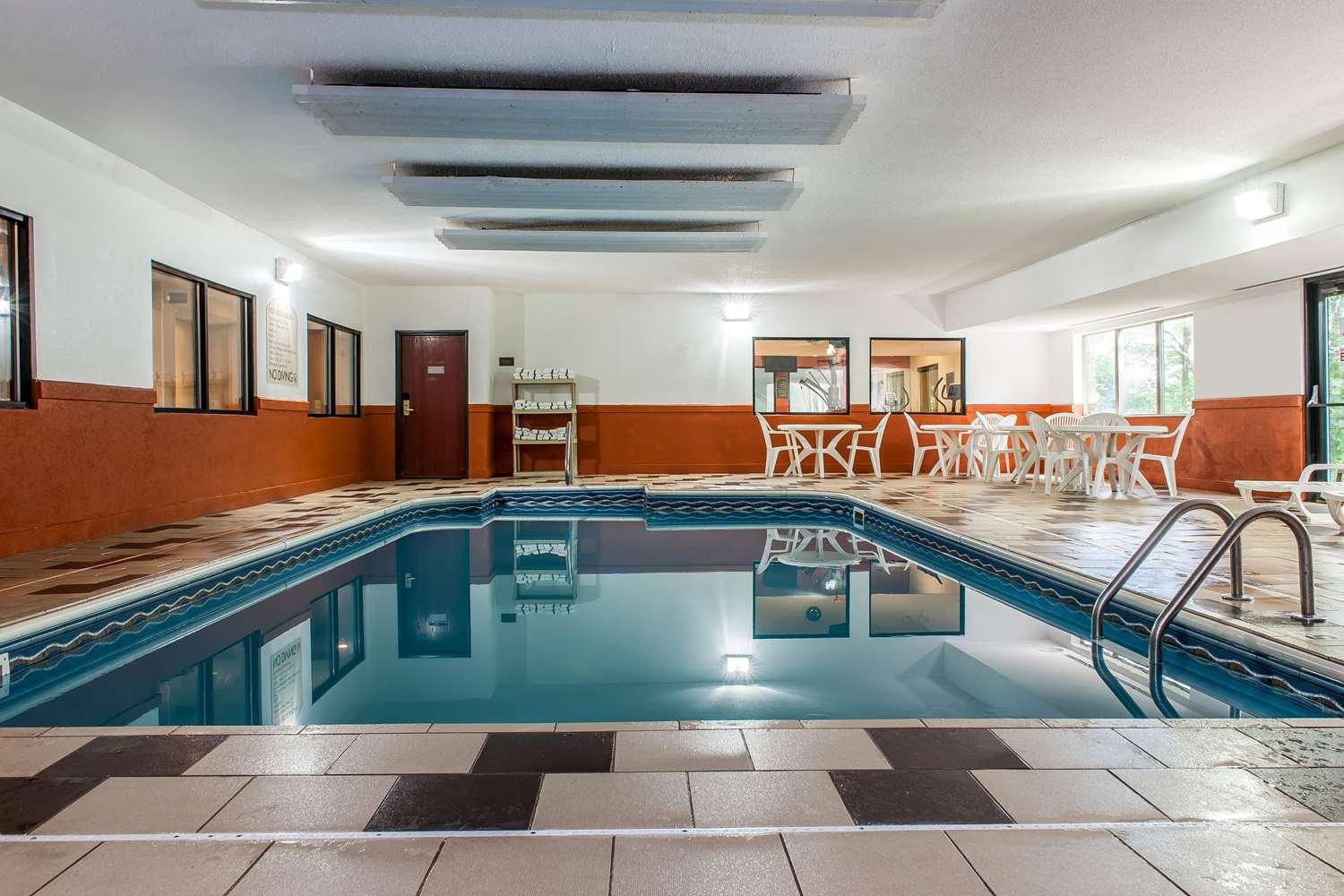 swimming pool spa
