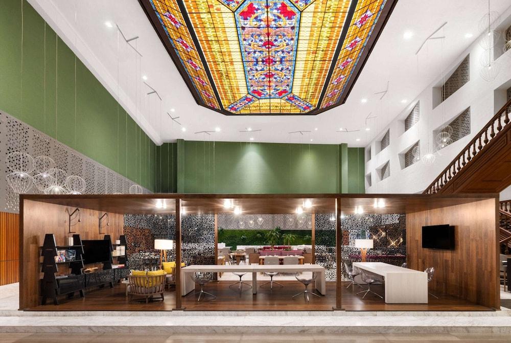 lobby