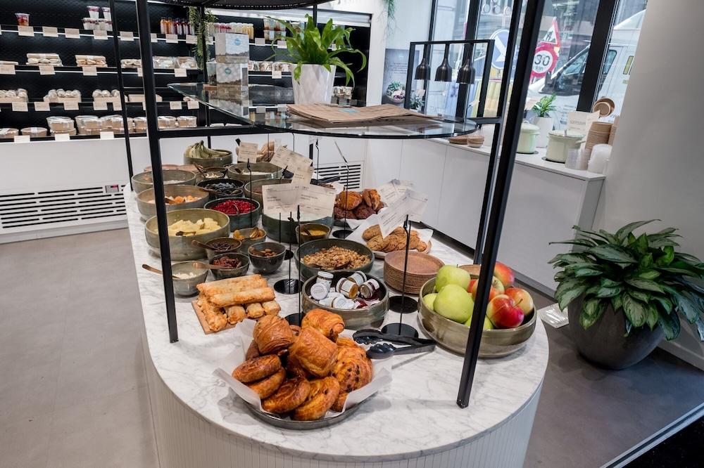 restaurant-cafeteria