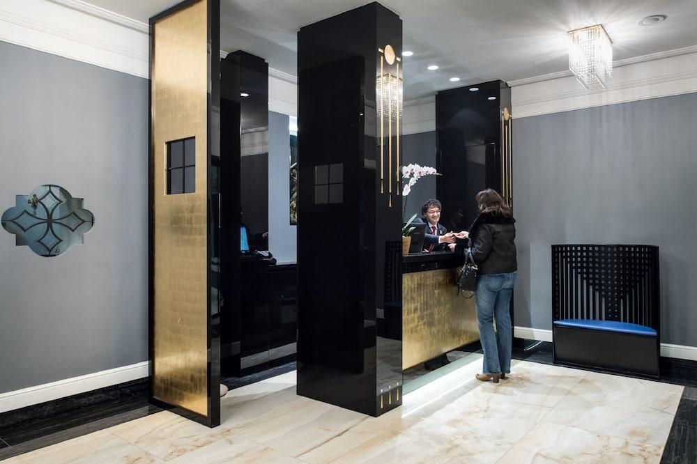 lobby