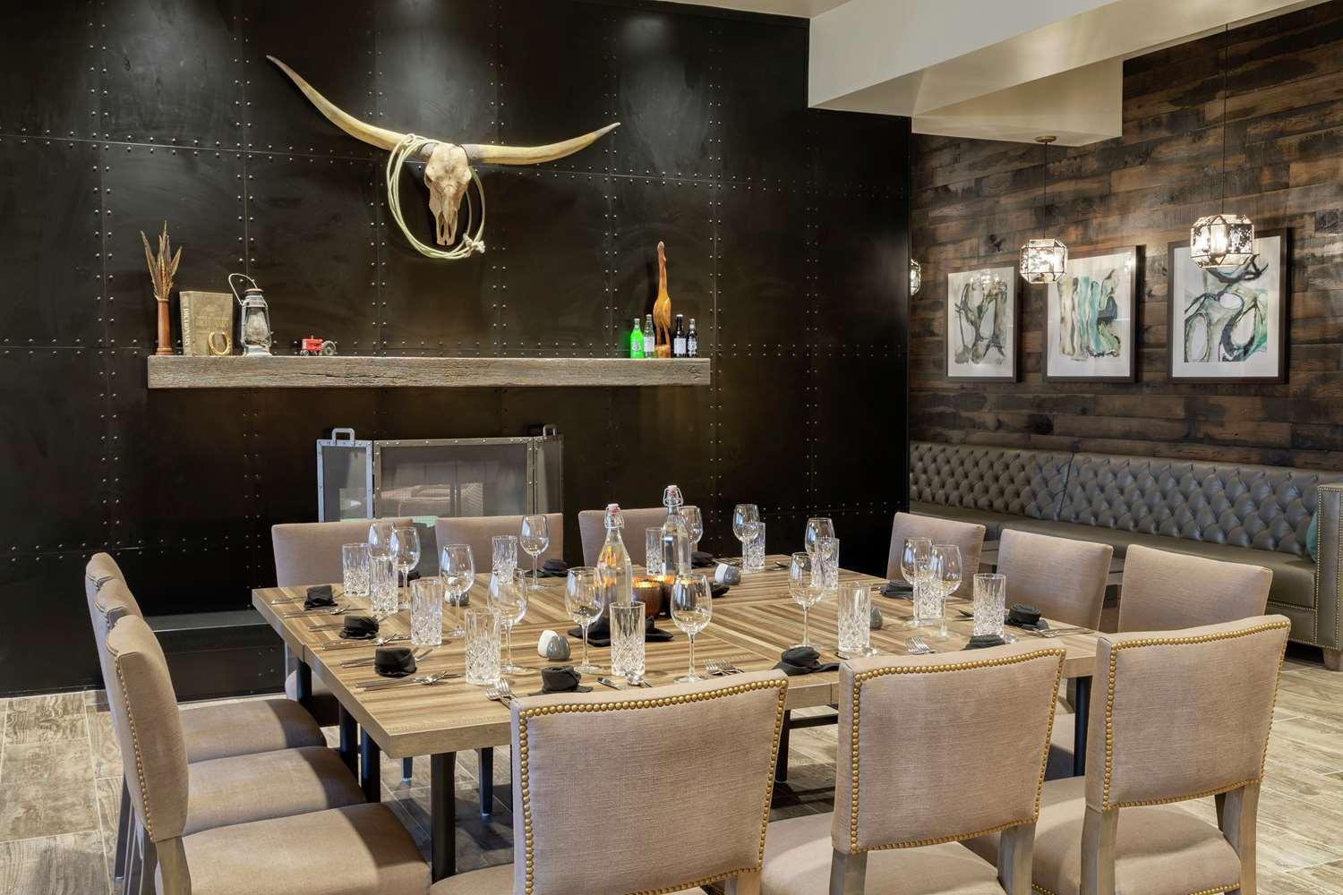 restaurant cafeteria