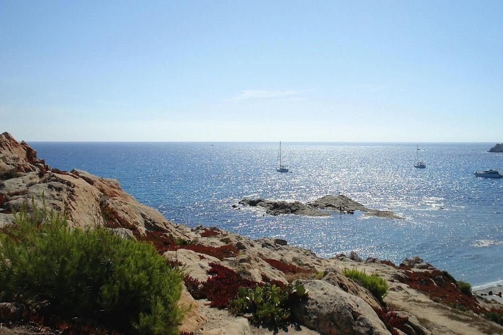surroundings