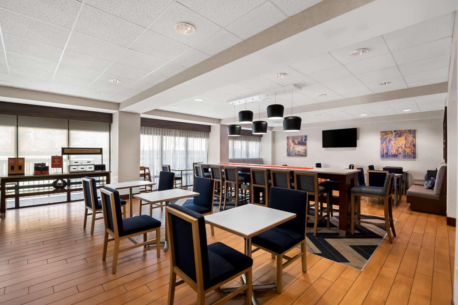 restaurant cafeteria
