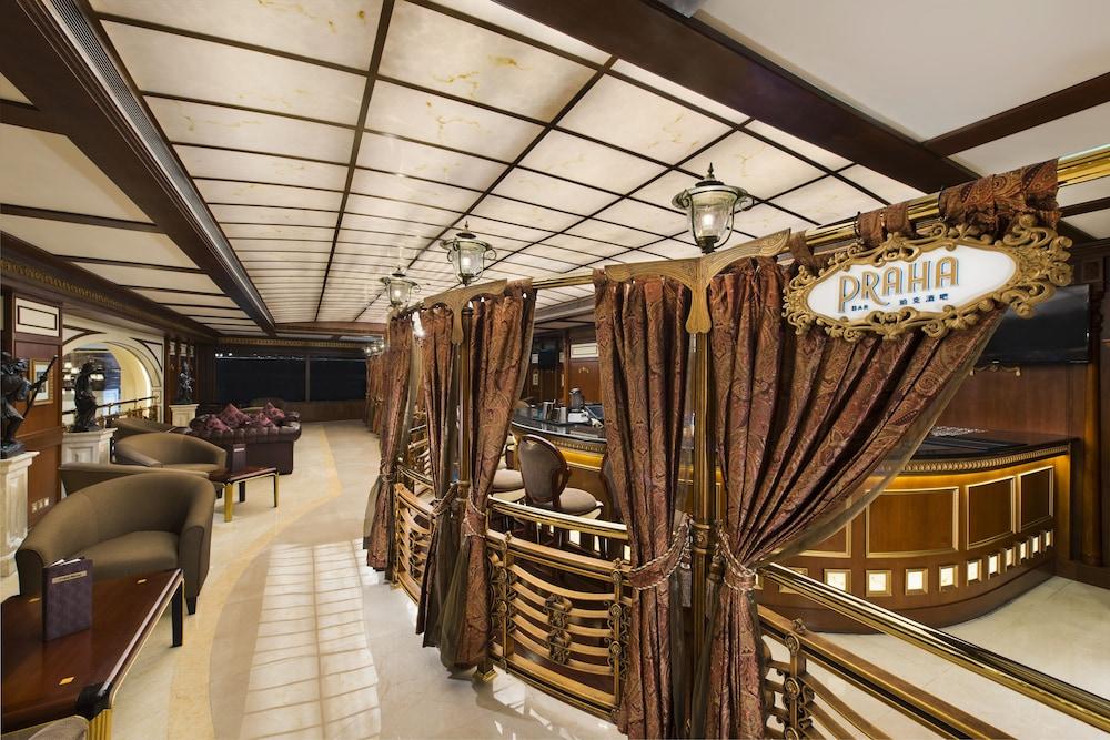 restaurant-cafeteria