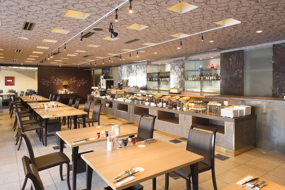 restaurant-cafeteria