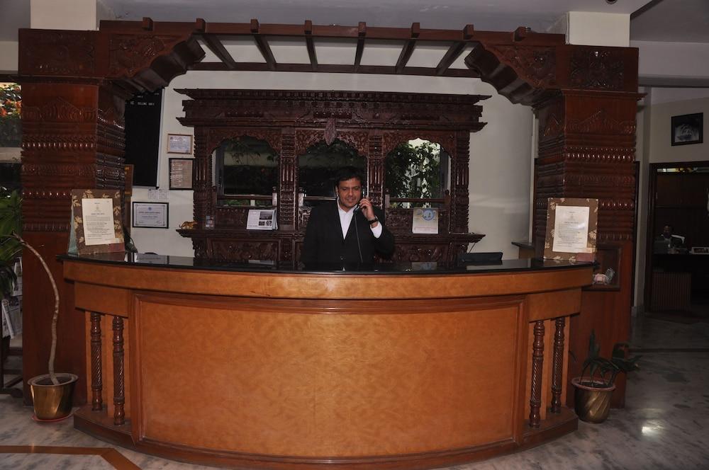 lobby