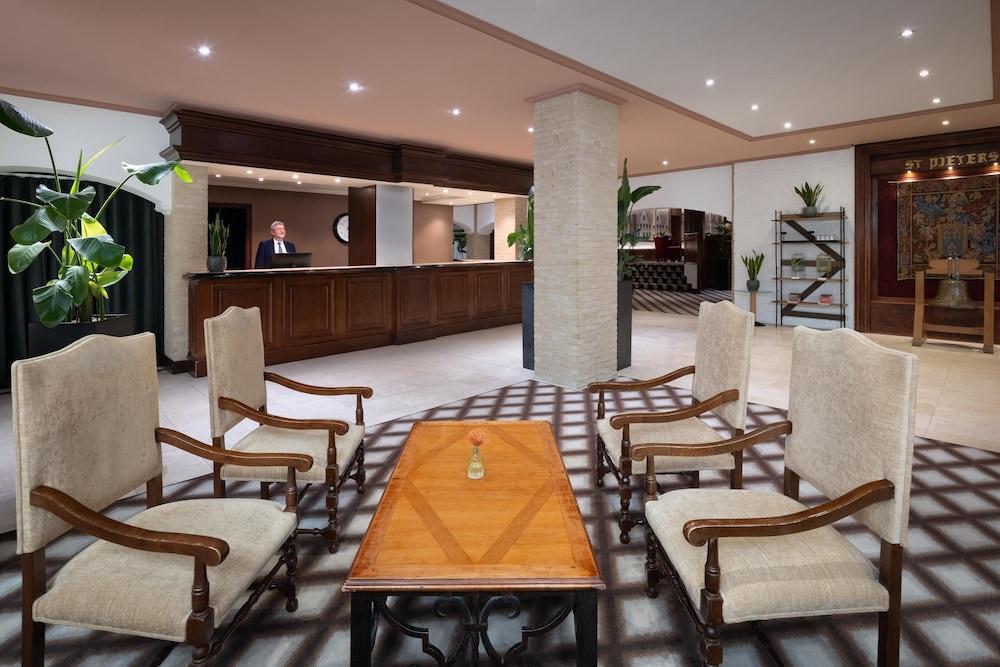 lobby