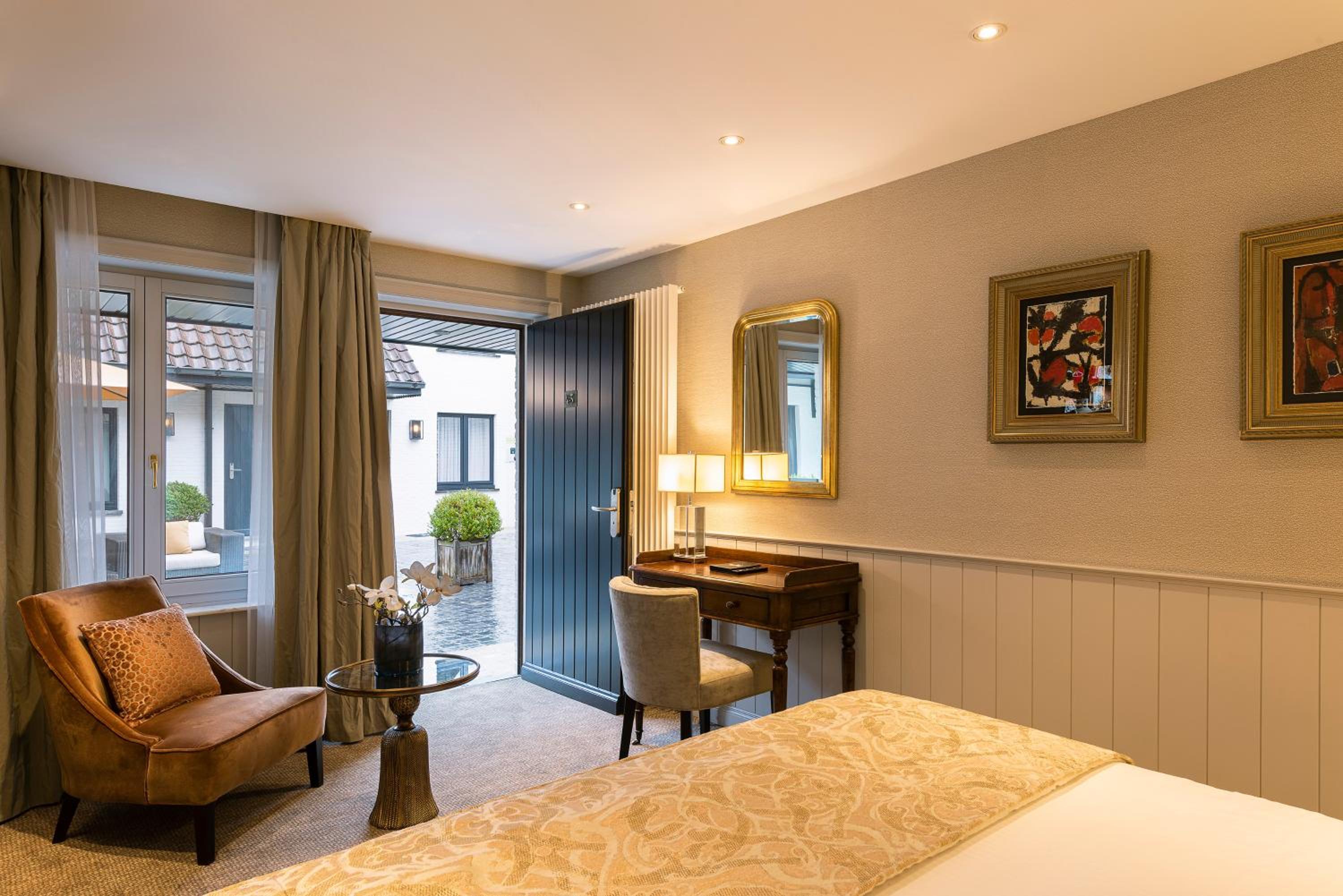 rooms