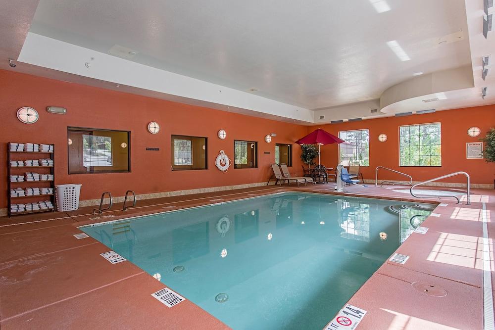 swimming pool spa