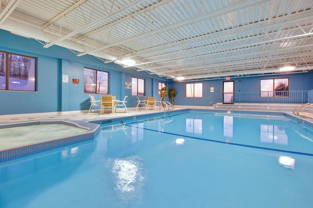 swimming pool spa