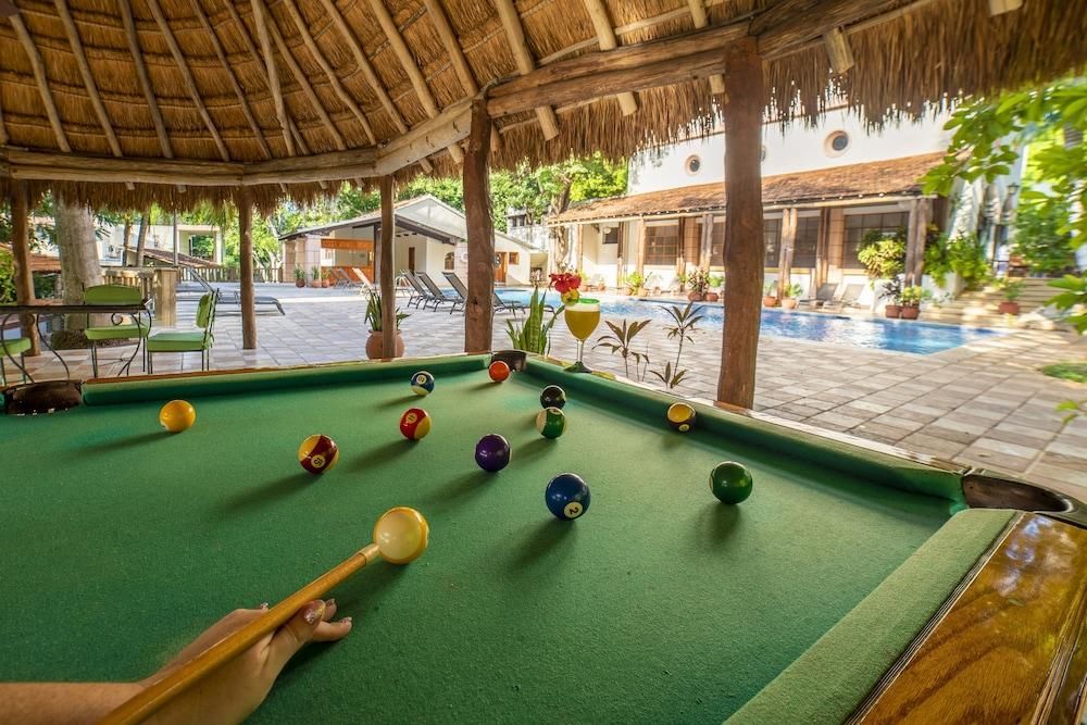 swimming pool spa