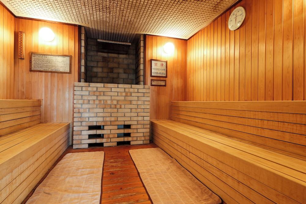 swimming pool spa